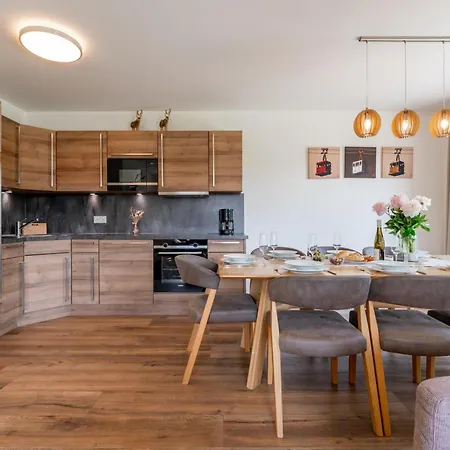Bergblick Apartman *