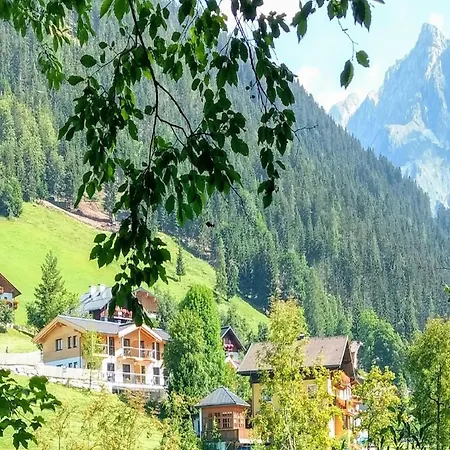 Bergblick Apartman *